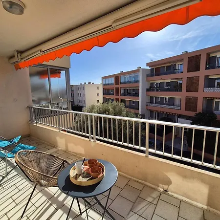 Sanary, 3 Couchages, Climatisation, A Pied